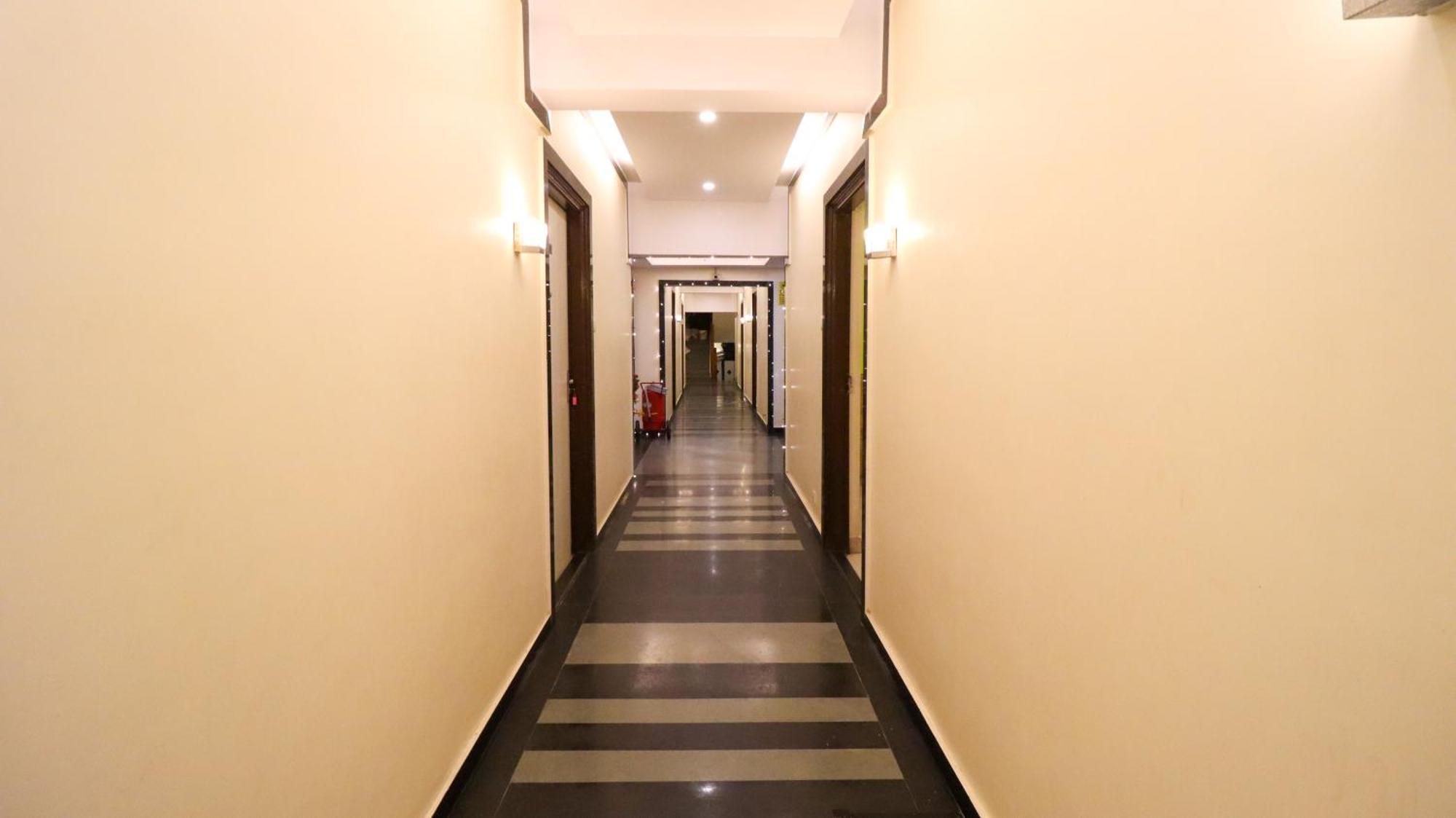 Hotel Tuliip Residencia Bombay Exterior foto